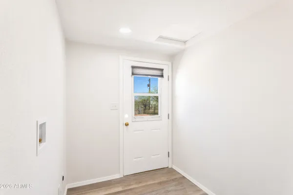 a view of utility room