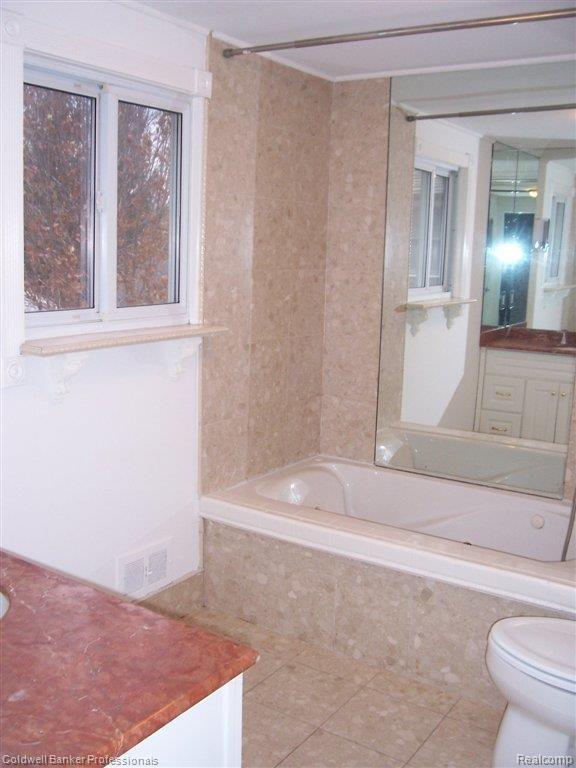 1212 Edgewood Road Birmingham, MI 48009 - Photo 19 of 28 Master Bathroom