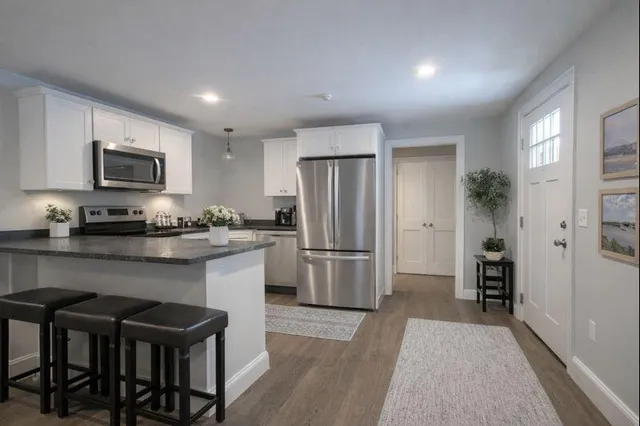 $2,250 | 15 Tupper Road, Unit 1, Sandwich, MA 02563