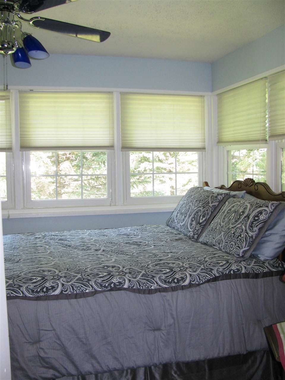 572 Baintree Road Lake Summerset, IL 61019 - Photo 12 of 24 a large bed sitting in a bedroom next to a window