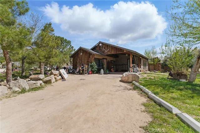 $1,495,000 | 20130 Monte Vista Lane, Apple Valley, CA 92308