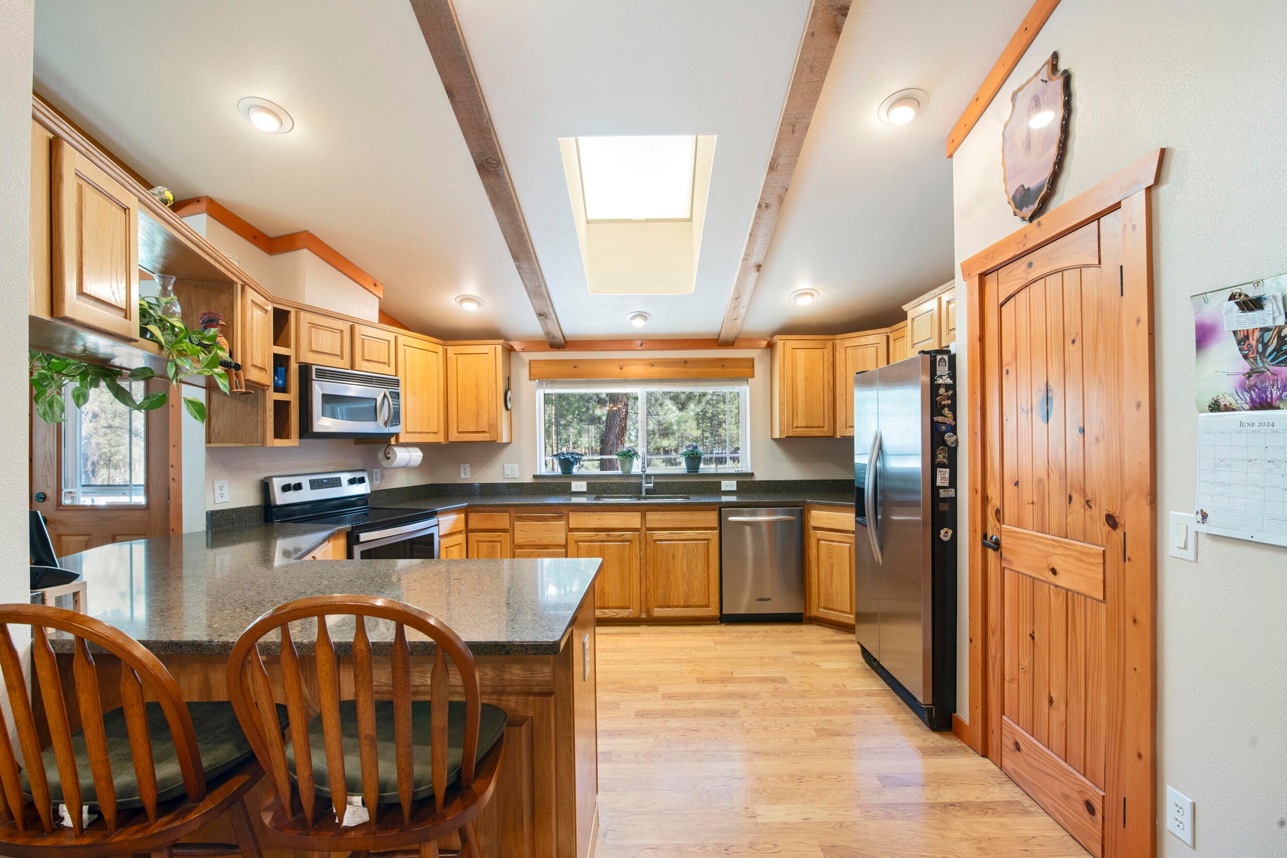 1838 Rector Drive La Pine, OR 97739 - Photo 23 of 69 kitchen