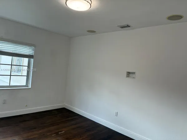 $350,000 | 689 Northeast 92nd Street, Unit 11G, Miami Shores, FL 33138