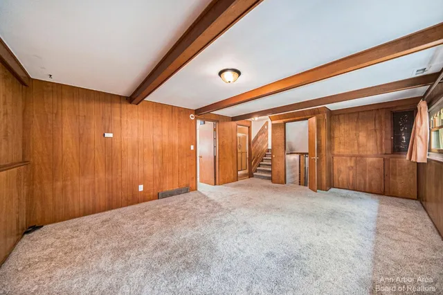 $2,800 | 2923 Burlington Court, Ann Arbor, MI 48105