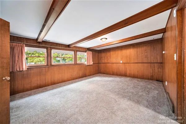 $2,800 | 2923 Burlington Court, Ann Arbor, MI 48105