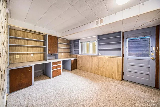 $2,800 | 2923 Burlington Court, Ann Arbor, MI 48105