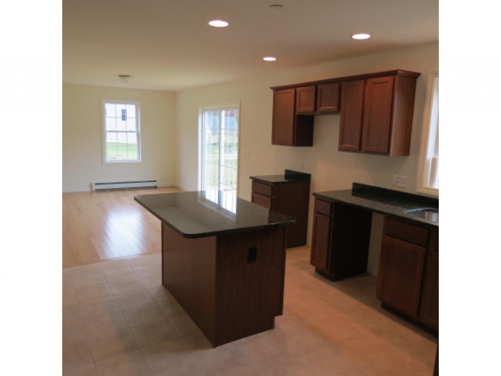 331 Stage Road Nottingham, NH 03290 - Photo 4 of 21 Gallery Image 4