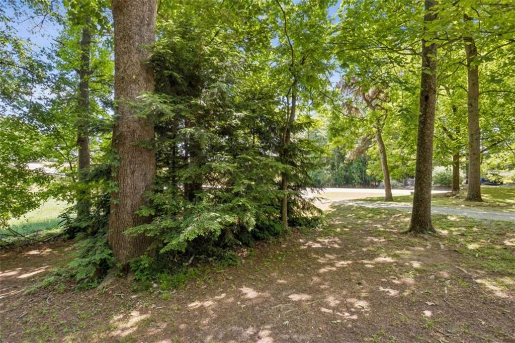 329 Gilbert Road Jefferson, GA 30549 - Photo 4 of 59