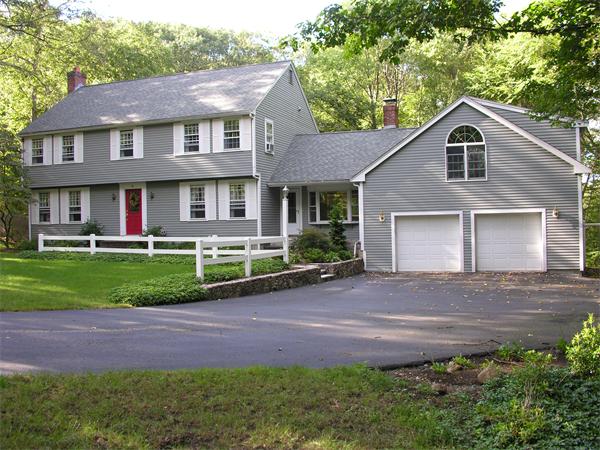 4 Sax Road Framingham, MA 01701 - Photo 3 of 30