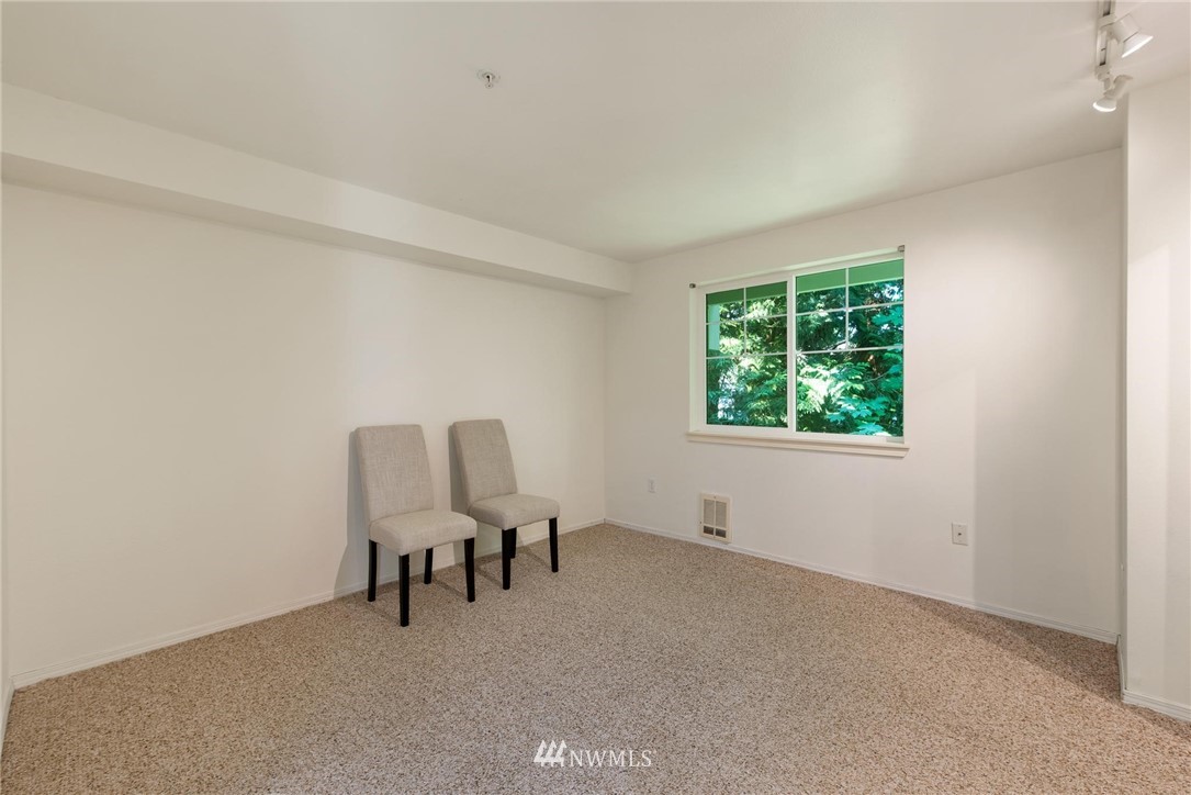 16125 Juanita Woodinville Way Northeast, Unit 1809 Bothell, WA 98011 - Photo 18 of 21