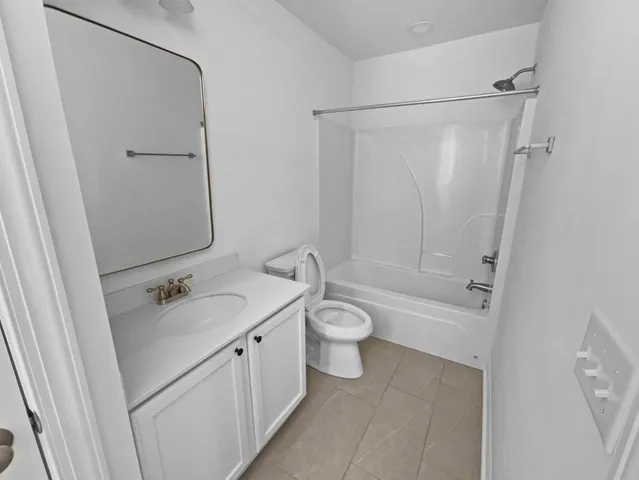 $880,000 | 986 State Rd S-10-1075, Awendaw, SC 29429