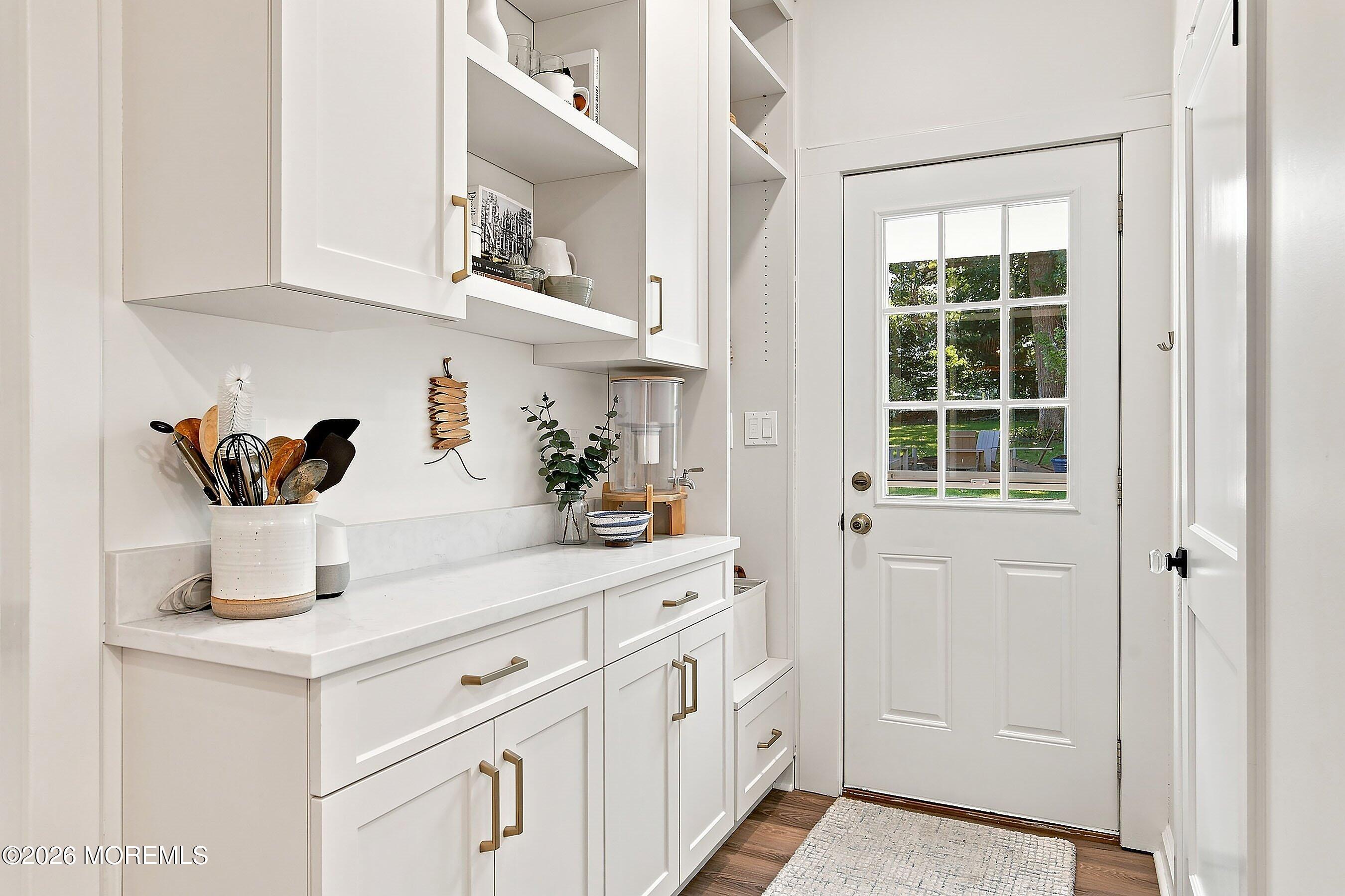 642 Locust Point Road Rumson, NJ 07760 - Photo 13 of 24 19-Servery 1B