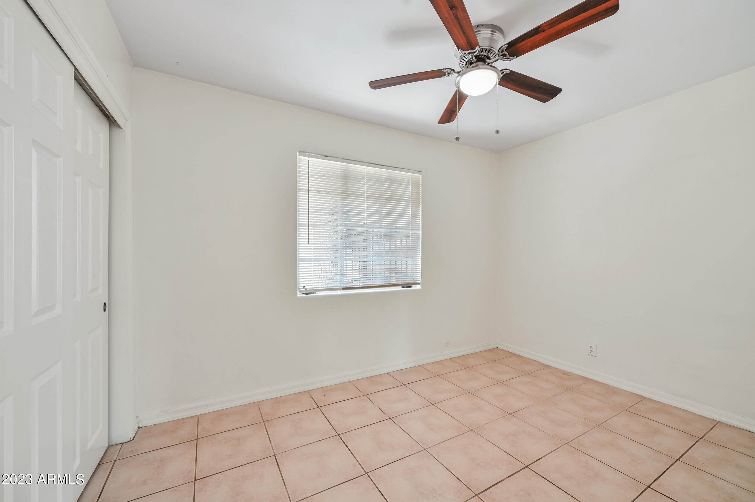 841 North 6th Avenue, Unit 9 Phoenix, AZ 85003 - Photo 7 of 11 ocupix-841N6THA9-7