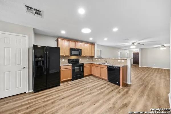 $1,699 | 10134 Castello Canyon, San Antonio, TX 78254