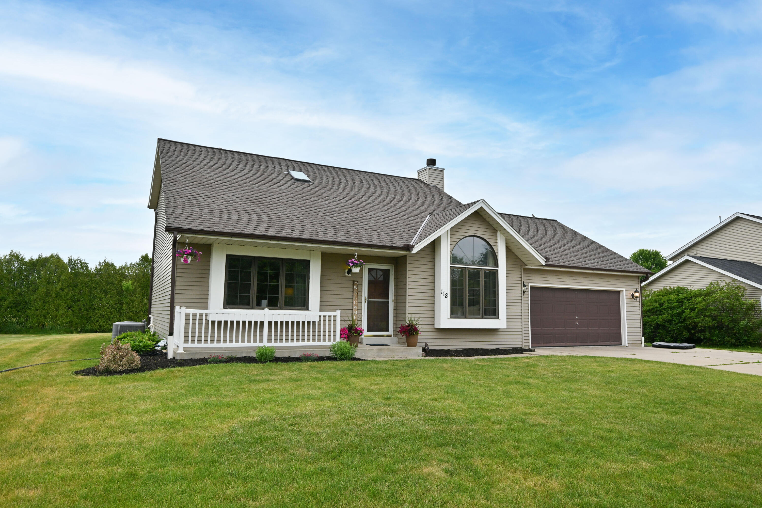 118 McKenzie Road Mukwonago, WI 53149 - Photo 3 of 36 Front Exterior