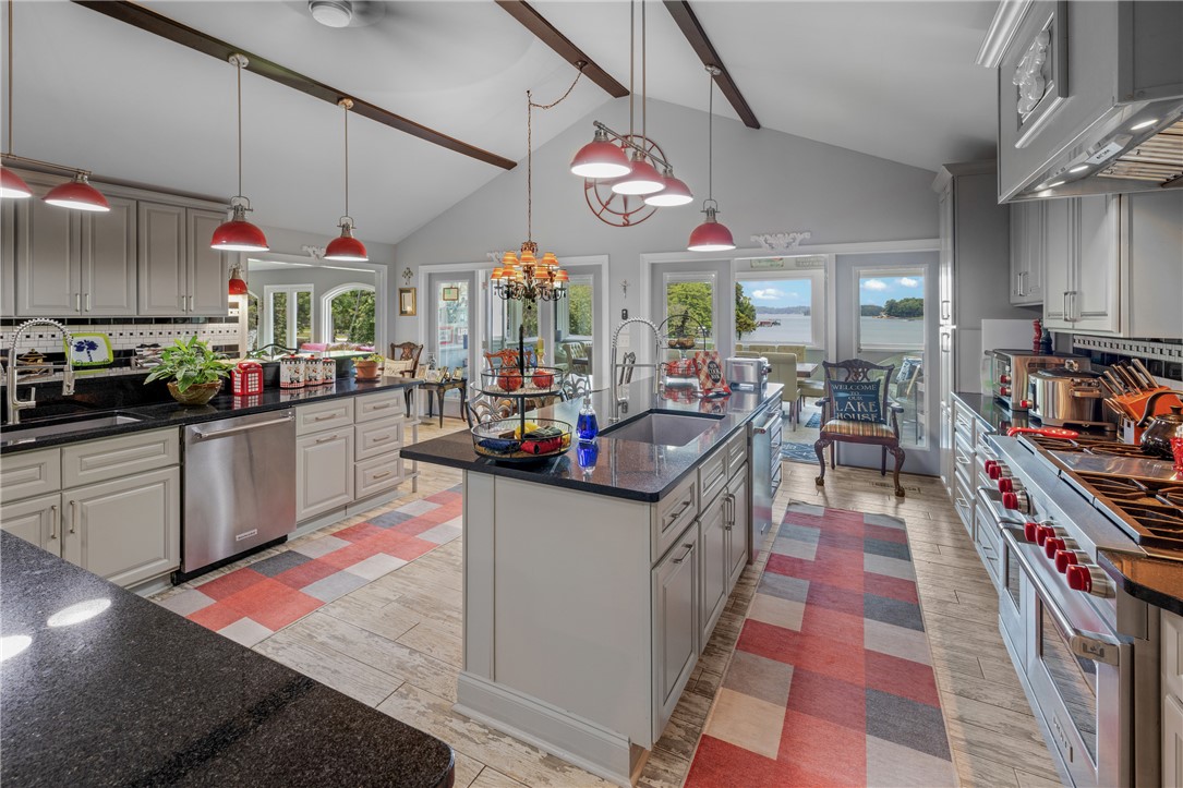 408 Northampton Road Seneca, SC 29672 - Photo 19 of 49
