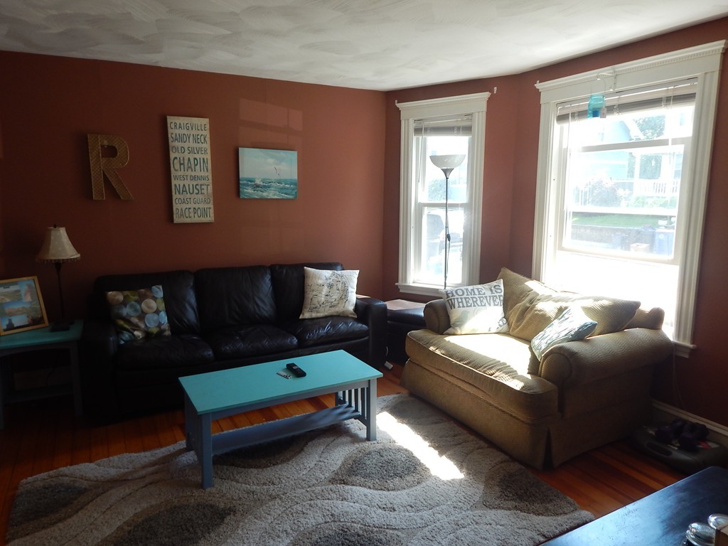 10 Ridgeway Street Quincy, MA 02170 - Photo 6 of 30 Gallery Image 6