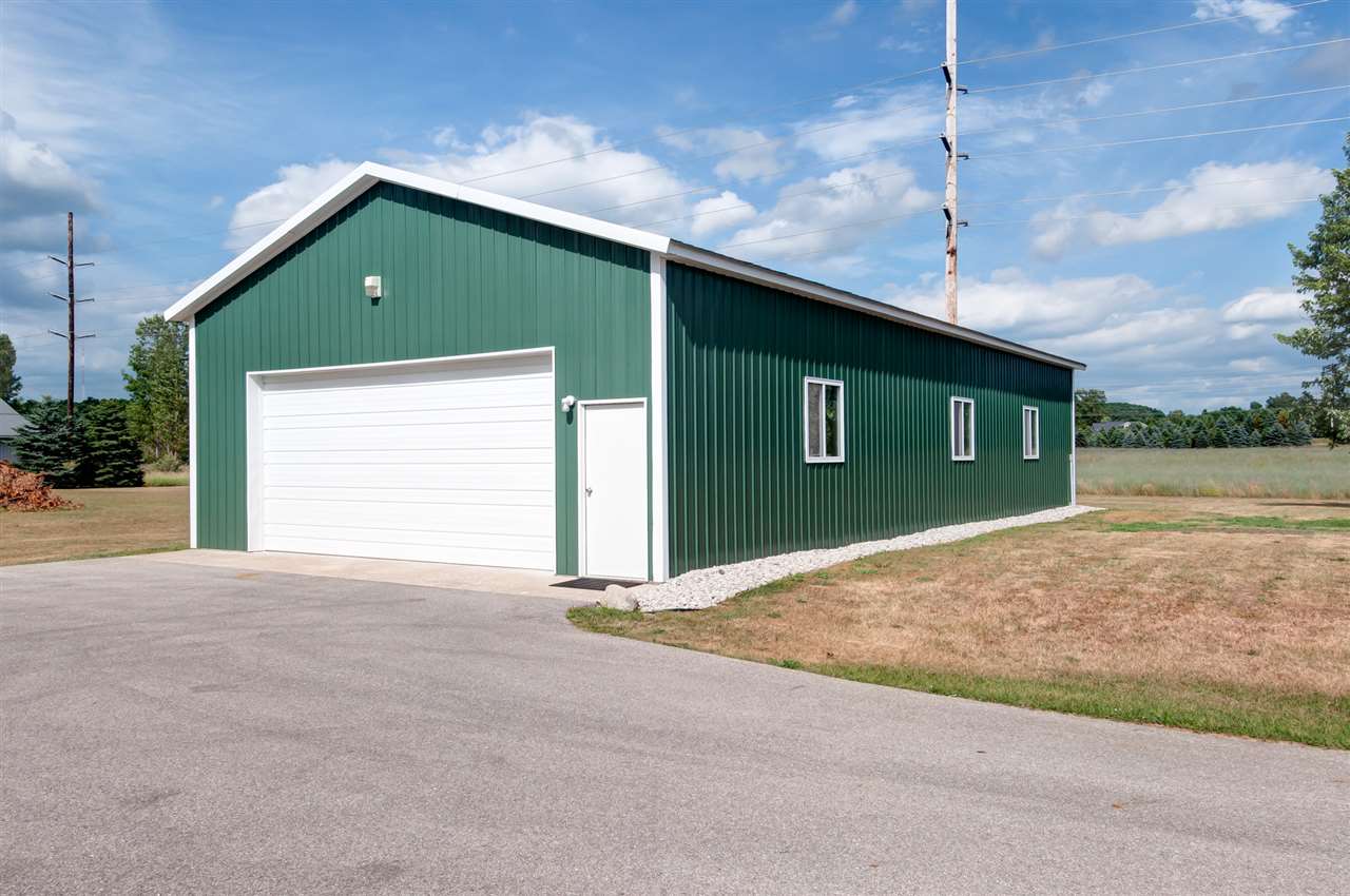 5318 Gray Road Traverse City, MI 49684 - Photo 39 of 44 1820267-38.JPG
