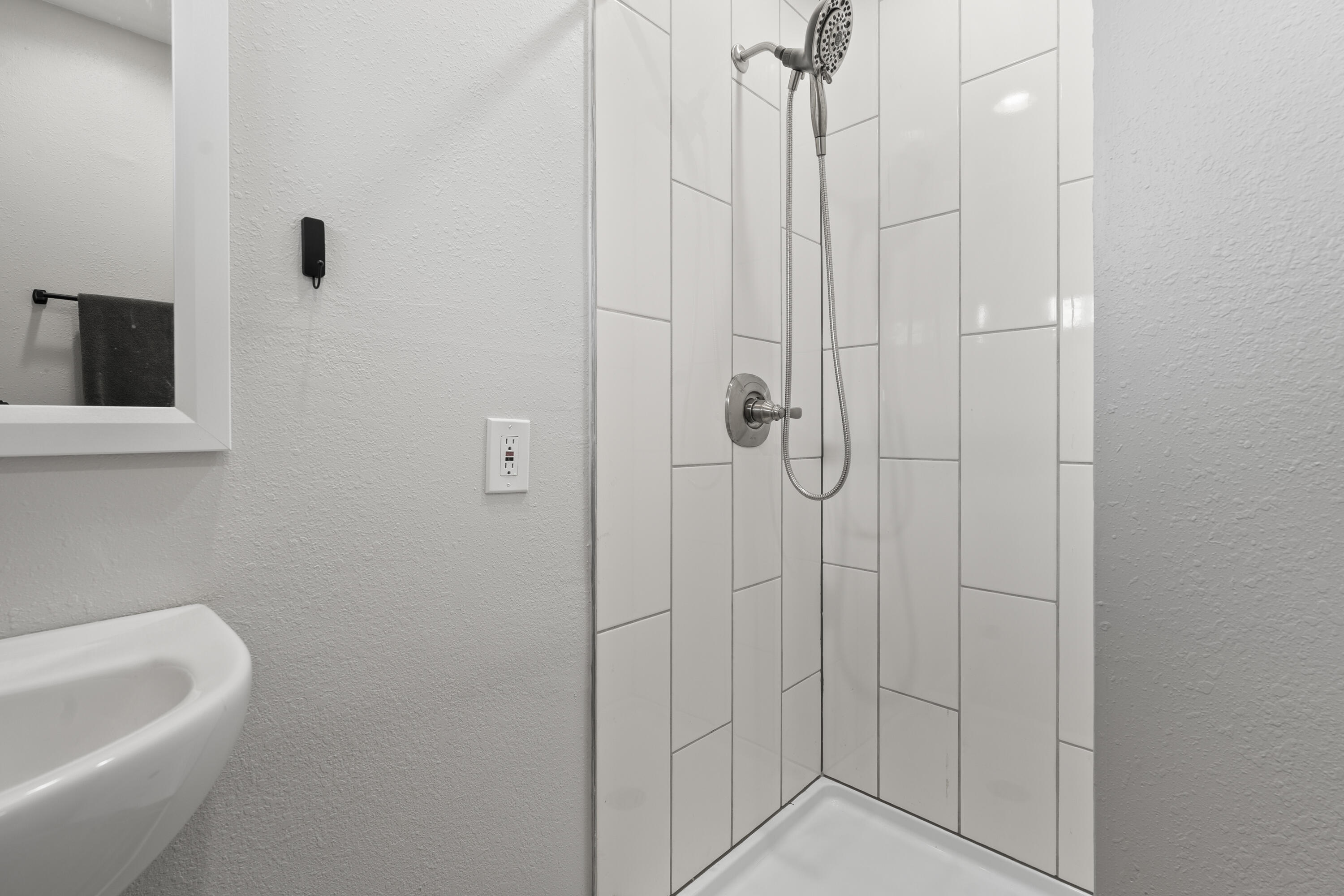 3703 41st Street Lubbock, TX 79413 - Photo 17 of 21 a bathroom with a tub