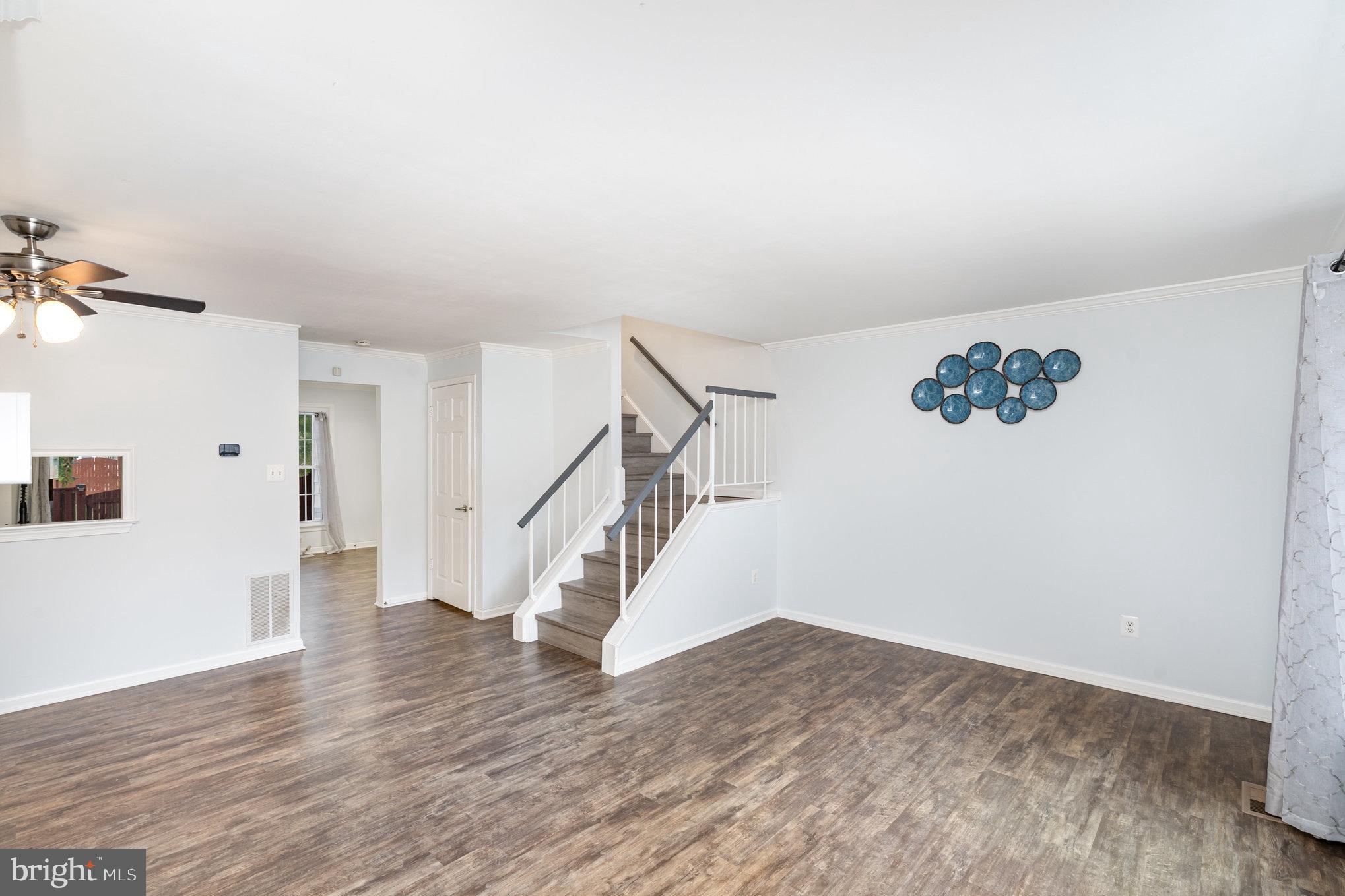 8010 Dayspring Court Springfield, VA 22153 - Photo 6 of 36 Gallery Image 6