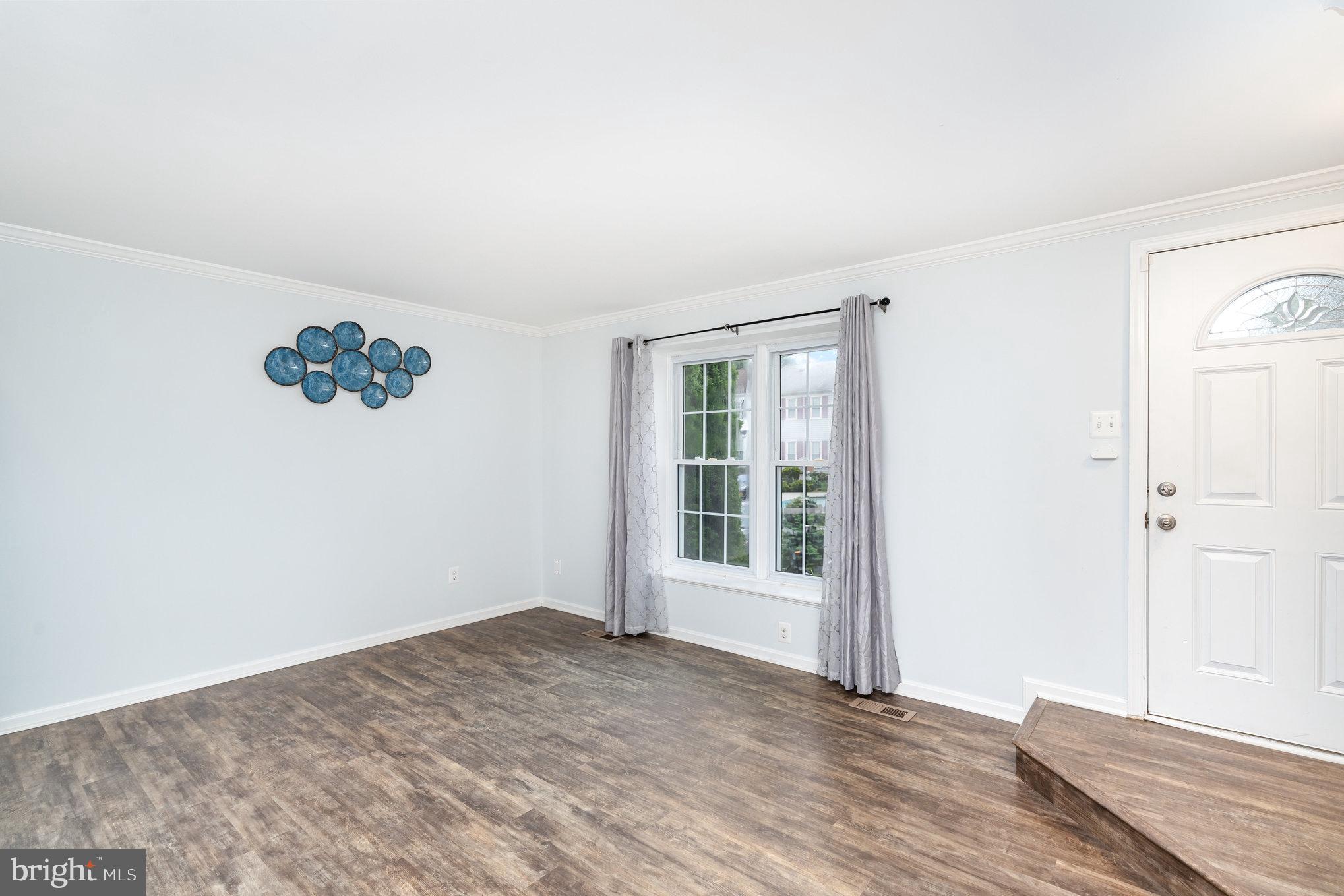8010 Dayspring Court Springfield, VA 22153 - Photo 7 of 36 Gallery Image 7