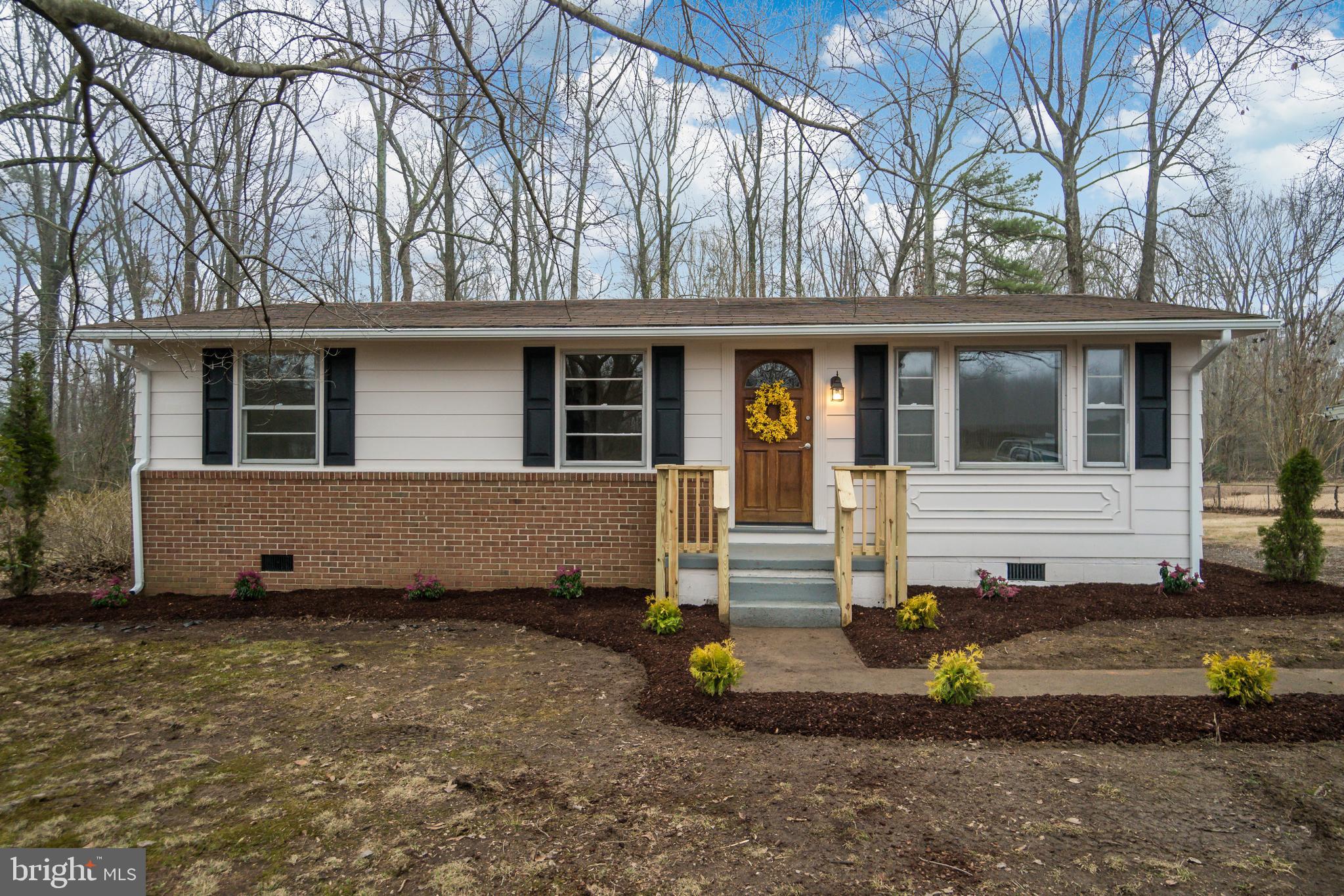 14562 Ridge Road King George, VA 22485 - Photo 1 of 16 Welcome Home! Move in condition!