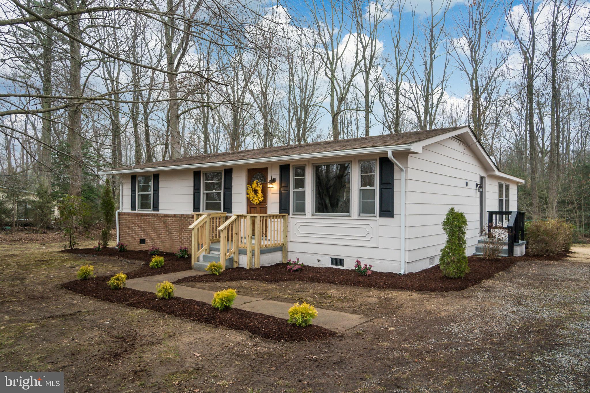 14562 Ridge Road King George, VA 22485 - Photo 2 of 16 Like New on 1+ Acre Lot!