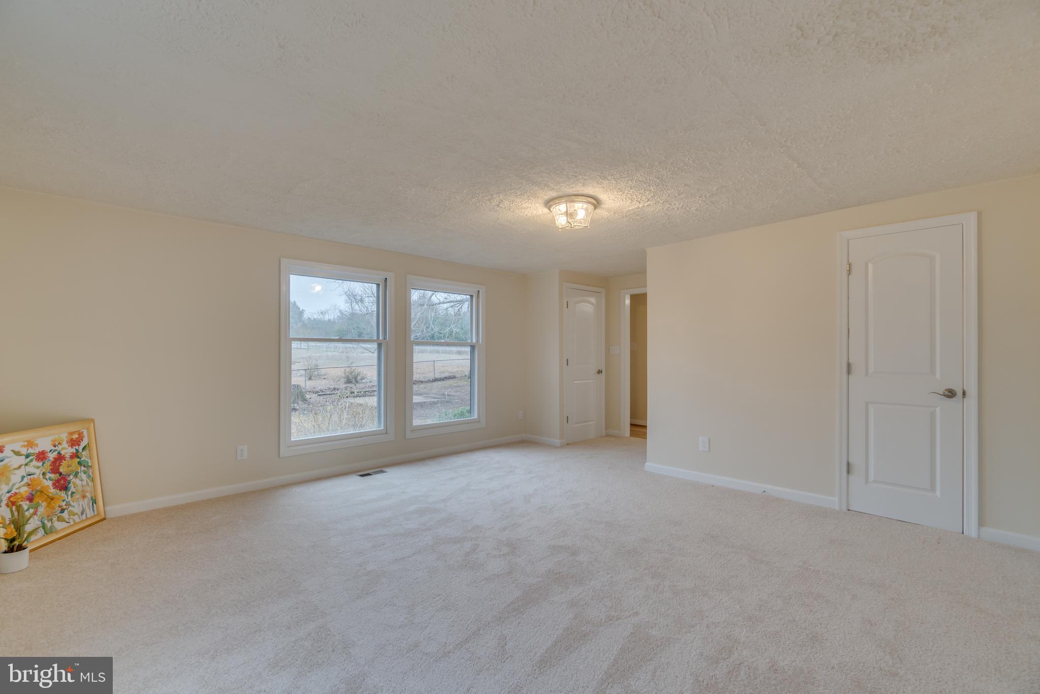 14562 Ridge Road King George, VA 22485 - Photo 7 of 16 Family room or possible 4th bedroom/master suite!