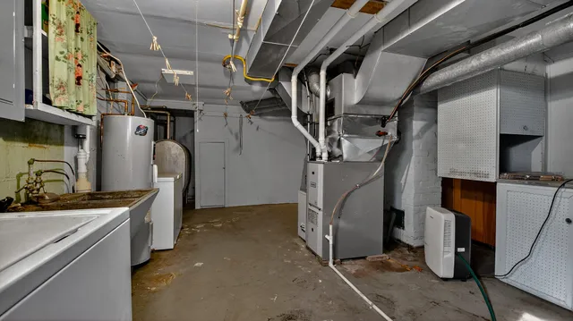 $179,900 | 517 West Broadway Street, Blair, WI 54616