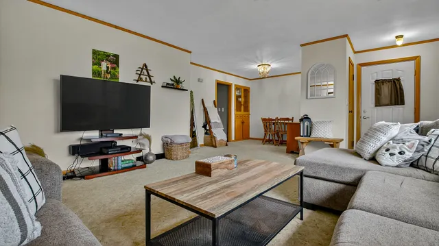 $179,900 | 517 West Broadway Street, Blair, WI 54616