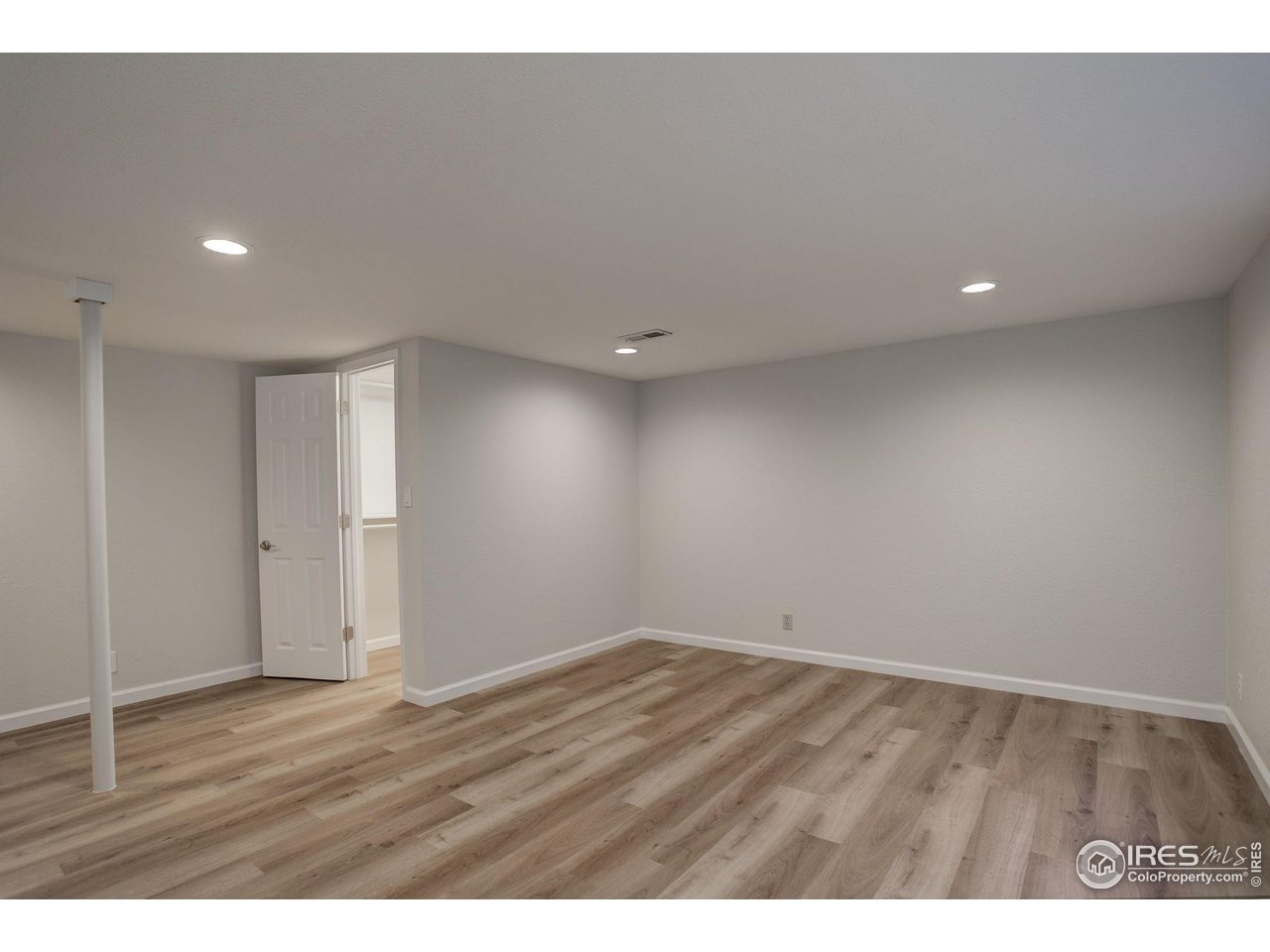 5218 Pinehurst Drive Boulder, CO 80301 - Photo 29 of 39 a view of an empty room