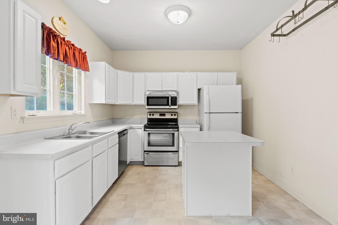 302 Andrew Road, Unit 302 Coatesville, PA 19320 - Photo 3 of 20 Gallery Image 3