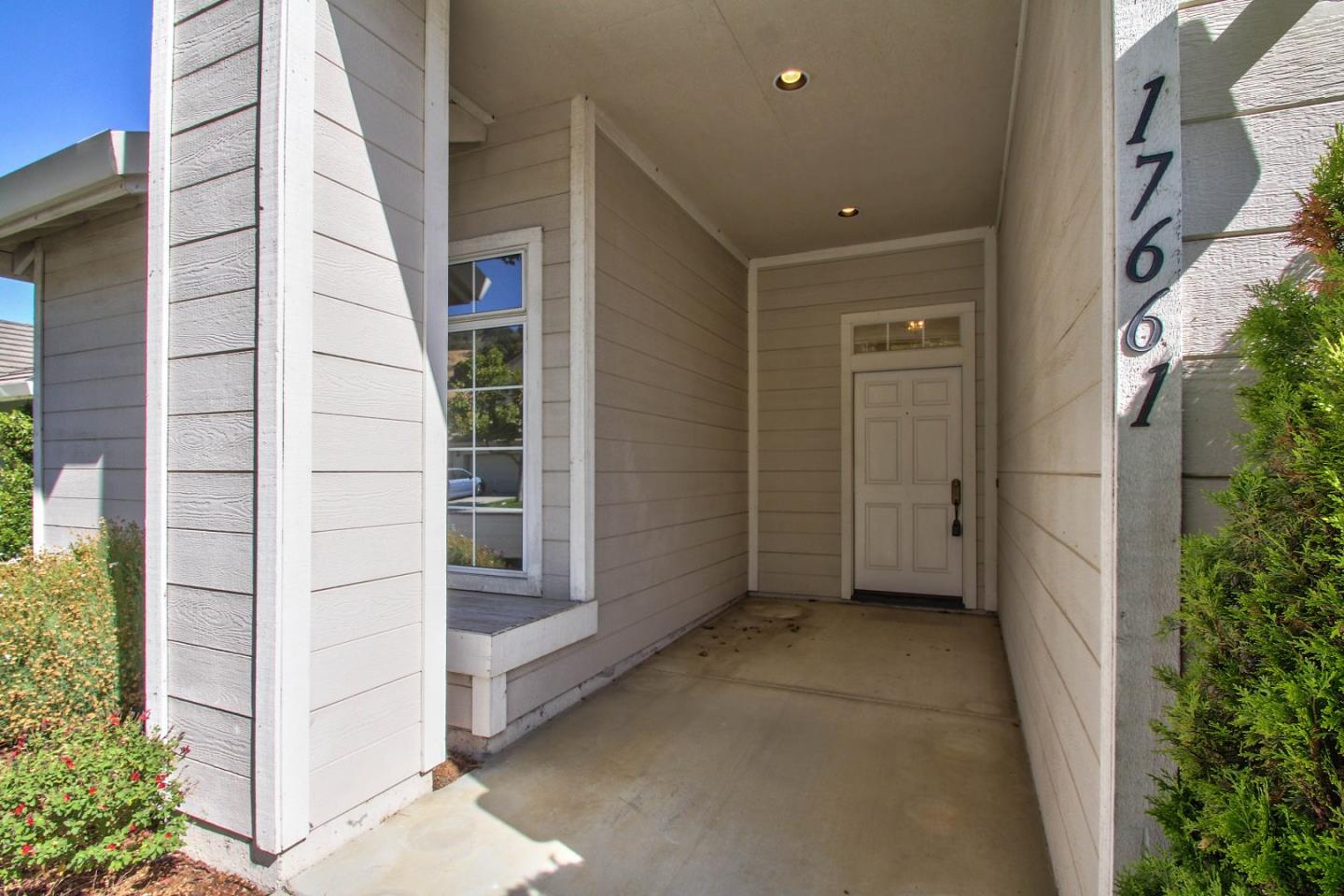 17661 River Run Road Salinas, CA 93908 - Photo 2 of 27 Gallery Image 2