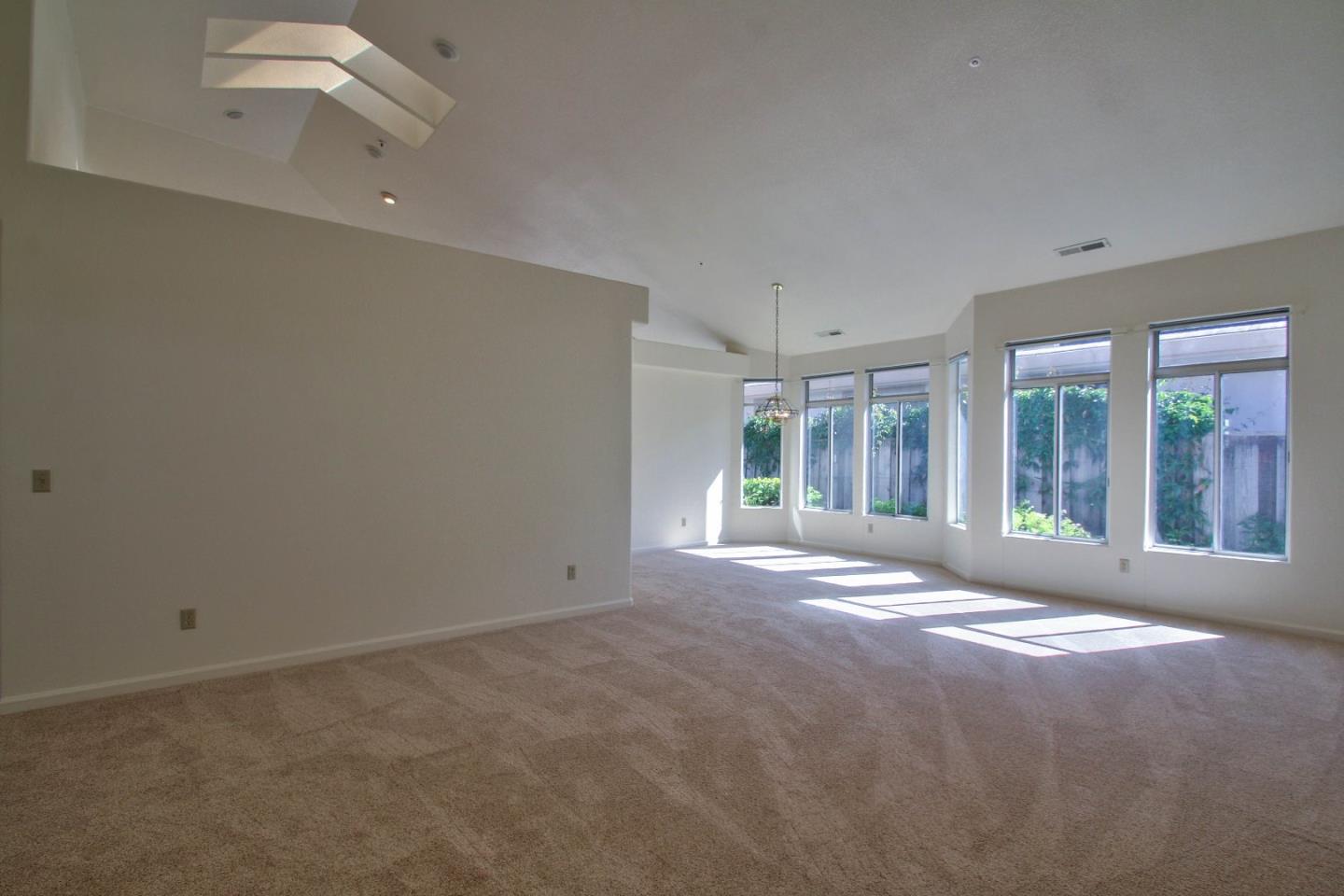17661 River Run Road Salinas, CA 93908 - Photo 4 of 27 Gallery Image 4