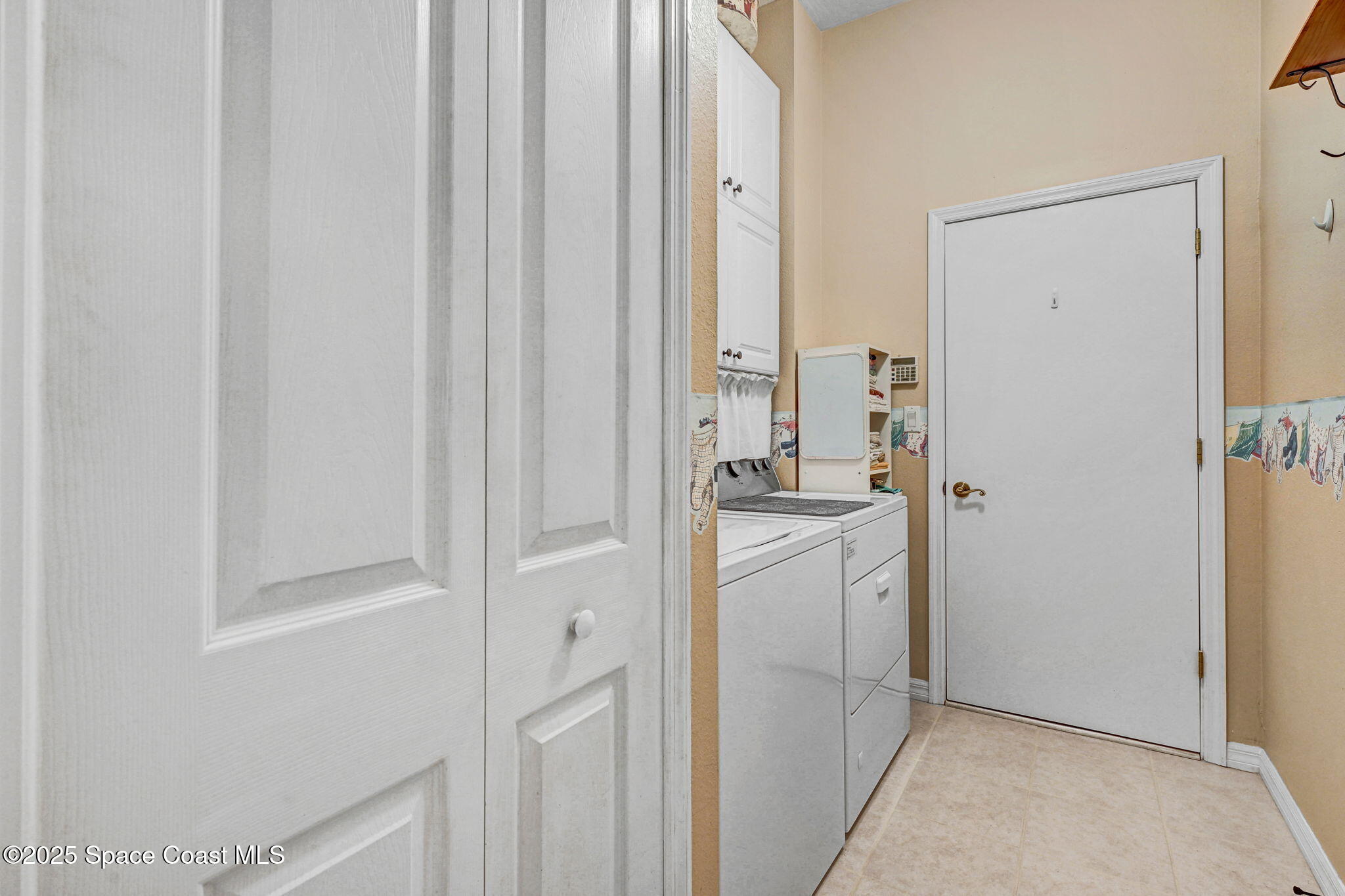 1692 Long Pine Road Melbourne, FL 32940 - Photo 33 of 43 a bathroom with a sink and a mirror