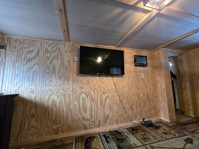 $89,900 | 224 Sewall Street, Island Falls, ME 04747