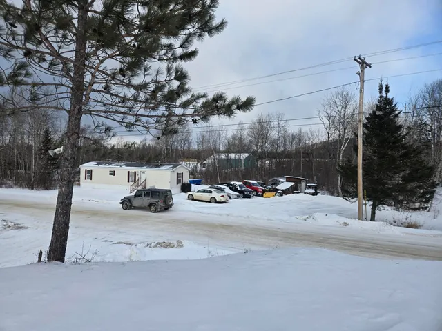 $89,900 | 224 Sewall Street, Island Falls, ME 04747