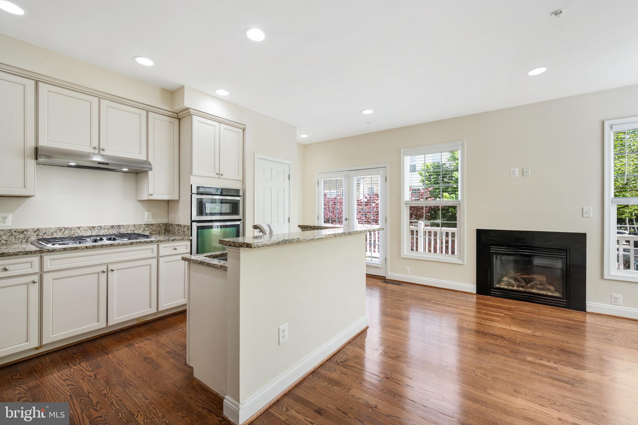 8341 Broderick Circle Gaithersburg, MD 20877 - Photo 12 of 33
