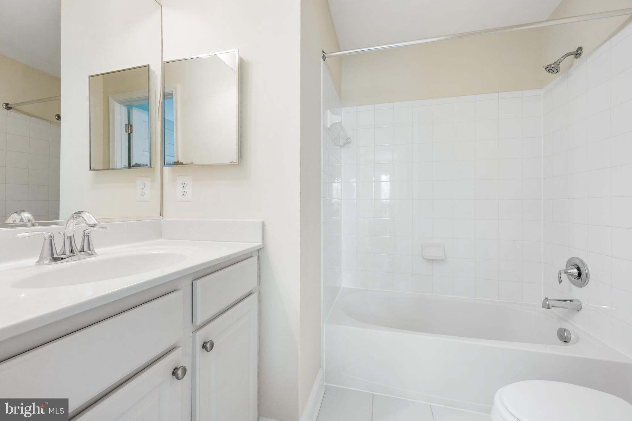 8341 Broderick Circle Gaithersburg, MD 20877 - Photo 24 of 33 Full bath