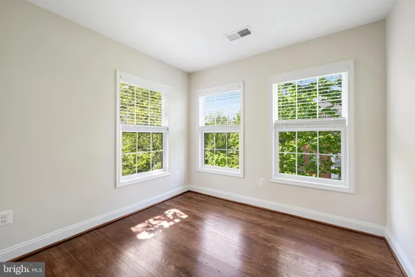 $3,700 | 8341 Broderick Circle, Gaithersburg, MD 20877