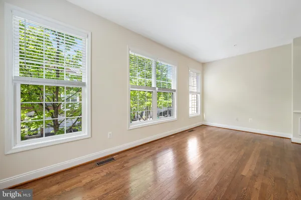 $3,700 | 8341 Broderick Circle, Gaithersburg, MD 20877