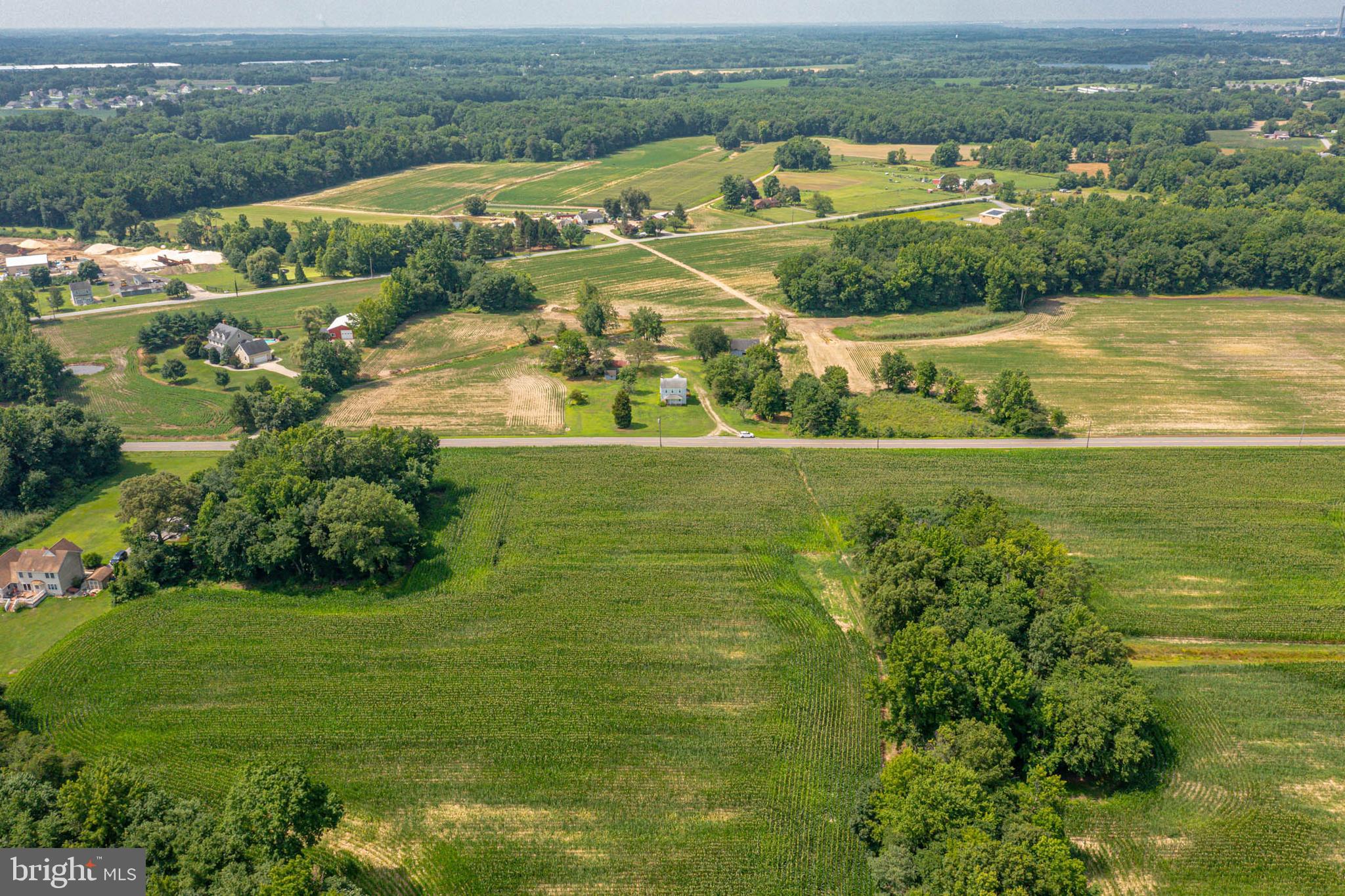 530 Penns Grove Auburn Road Penns Grove, NJ 08069 - Photo 6 of 36 an aerial view of ocean with residential houses with outdoor space and swimming pool