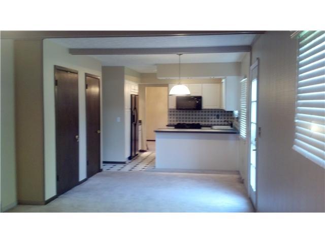 1937 Fairhaven Road Columbus, OH 43229 - Photo 3 of 24 Gallery Image 3