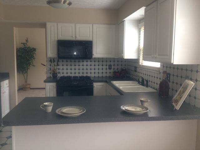 1937 Fairhaven Road Columbus, OH 43229 - Photo 4 of 24 Gallery Image 4