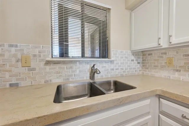 $215,000 | 209 Lakeview Terrace, Unit D, Conroe, TX 77356