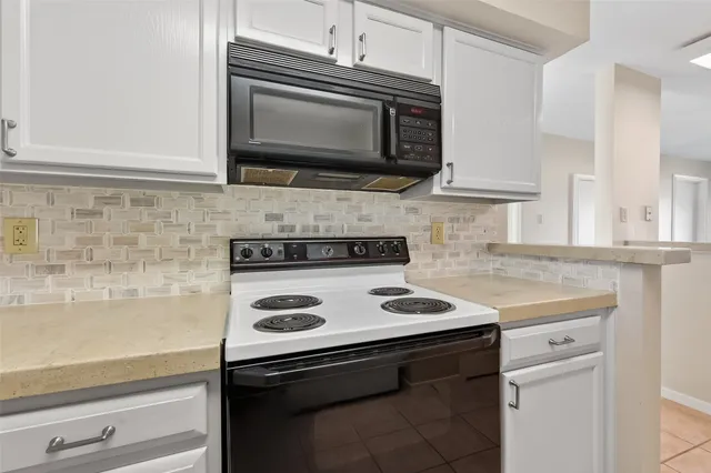 $215,000 | 209 Lakeview Terrace, Unit D, Conroe, TX 77356