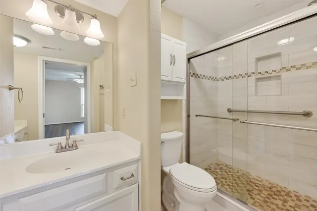 $215,000 | 209 Lakeview Terrace, Unit D, Conroe, TX 77356