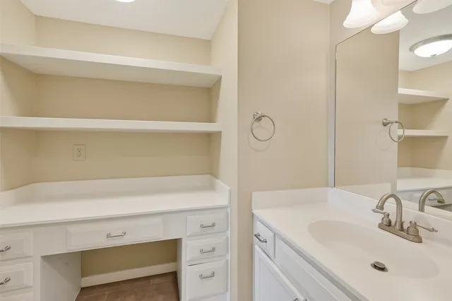 $215,000 | 209 Lakeview Terrace, Unit D, Conroe, TX 77356