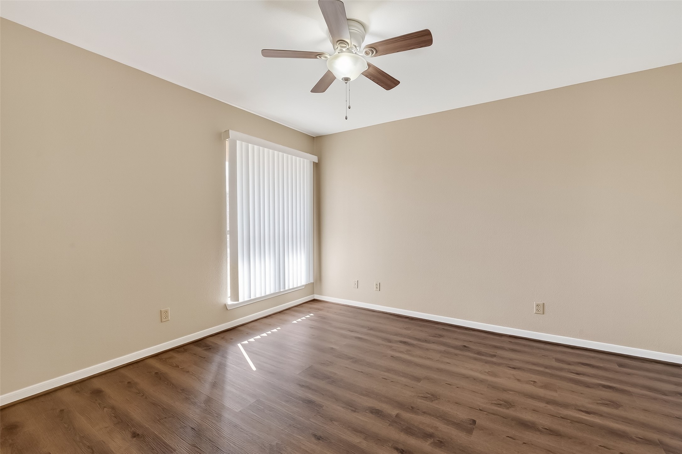 209 Lakeview Terrace, Unit D Conroe, TX 77356 - Photo 9 of 33