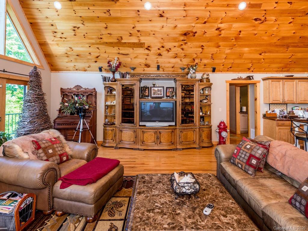 30 Hawk Holler Trail Clyde, NC 28721 - Photo 11 of 44 Gallery Image 11